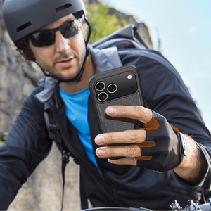 Dėklas Dux Ducis Shld Apple iPhone 17 Pro juodas (Triangle Pattern)