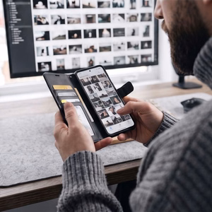 Tech-Protect Wallet dėklas, skirtas „Google Pixel 11 Pro XL“ – matinis juodas
