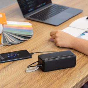Kruger&Matz 40000 mAh Li-ion išorinis akumuliatorius su QC ir PD