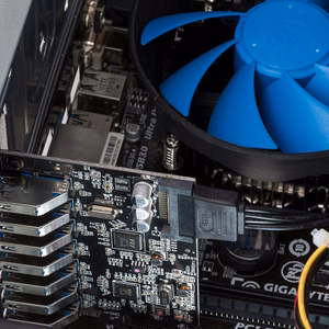 Orico PVU3 PCIe išplėtimo plokštė su 7 USB 3.0 jungtimis, skirta staliniams kompiuteriams – juoda
