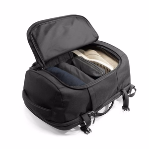 Tech-Protect Defender S40 40L nešiojamojo kompiuterio kuprinė - juoda