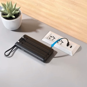 Išorinė baterija Veger W1116 juoda 10000mAh (PD / QC3.0) + integruotas 3in1 laidas