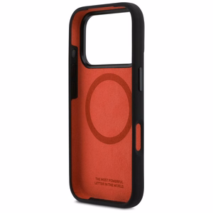 BMW M Silicon Tricolor Line MagSafe deklas iPhone 17 Pro - juodas