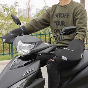 Rockbros D16-B su motociklu suderinamos vėjui ir vandeniui atsparios vairo pirštinės - juodos