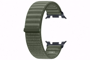 Alyvuogių spalvos „Samsung SVL32SG Fabric Band“ medžiaginis laikrodžio dirželis (S/M), skirtas „Galaxy Watch9“ ir „Galaxy Watch8“