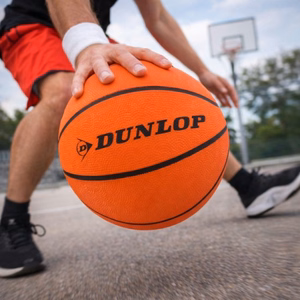 Dunlop 8 plokščių lauko krepšinio kamuolys, 7 dydžio, oranžinis