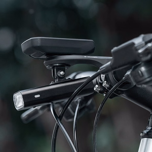 Wozinsky WUG-01B universalus dviračio vairo laikiklis Garmin kompiuteriui, kamerai ir žibintui – juodas