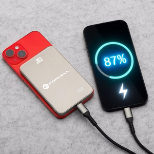 Išorinė baterija saderinta su MagSafe Forcell F-Energy SuperSlim F5K8 QC4.0 PD3.0 15W 5000 mAh titano dykumos spalva