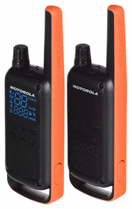 "Motorola Talkabout T82" dviguba pakuotė + įkroviklis