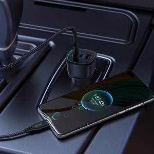 Acefast B18 200 W automobilinis įkroviklis, 2 × USB-C + USB-A, juodas