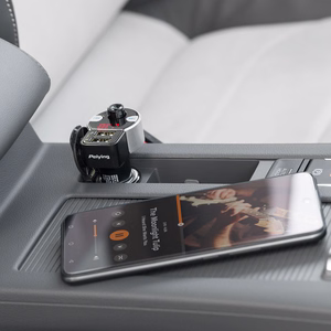 Automobilinis FM transmiteris su Bluetooth funkcija (2 USB lizdai)