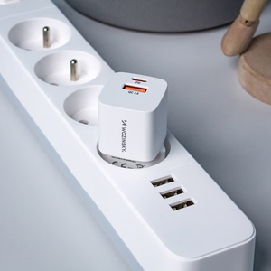 Wozinsky CMWCW 20W USB-C / USB-A sieninis įkroviklis - baltas