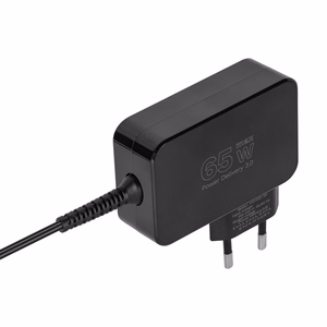 Universalus nešiojamų kompiuterių įkroviklis Kruger&Matz 65W juodas