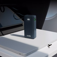Išorinė baterija SBS 10000 mAh 20W su įmontuotu USB-C kabeliu ir skaitmenine indikacija - tamsiai pilka
