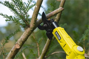 18 V ONE+ RY18PLA-0 RYOBI akumuliatorinis stiebinis genėtuvas
