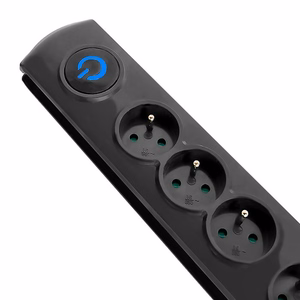 Qoltec 50104 viršįtampių ribotuvas 4 AC išvestis(ys / čių) 230 V Juoda 1,5 m