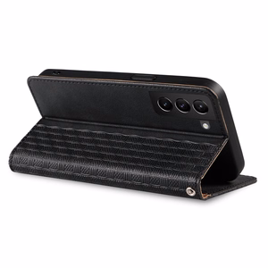 Magnetinis dėklas telefonui Samsung Galaxy S22+ (S22 Plus) su dirželiu, pinigine ir mažu pakabuku - juodas