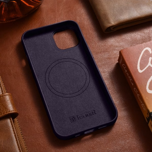 Чехол iCarer Leather из натуральной кожи для iPhone 14 Plus тёмно-фиолетовый (совместим с MagSafe)