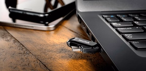 SanDisk Ultra Dual Drive Go USB atmintinė 256 GB USB Type-A / USB Type-C 3.2 Gen 1 juoda