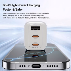 Rock Sieninis įkroviklis Ice2Cube GaN - USB + 2xType C - PD 65W 3A baltas