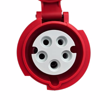 Adapteris Reach CEE 16A 400V į 220V Schuko