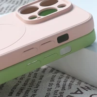 Magnetinis suderinamas silikoninis dėklas iPhone 15 Pro - kreminis
