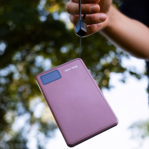 Blavec BJ-03 10000 mAh plonas magnetinis išorinis akumuliatorius su „MagSafe“, 13,5 mm, USB-C, 22,5 W, 3 viename (PBBJ03-MC10P) (spalva: violetinė)