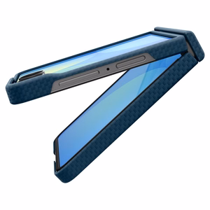 Spigen AirSkin Aramid MagFit MagSafe dėklas, skirtas Samsung Galaxy Z Flip 8 – tamsiai mėlynas