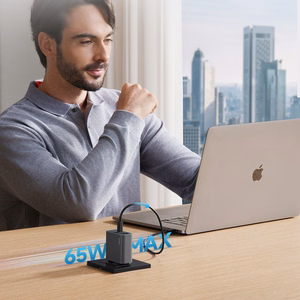 Cuktech CUKAD653EUGR 65W GaN sieninis įkroviklis 2 x USB-C 1 x USB-A - pilkas