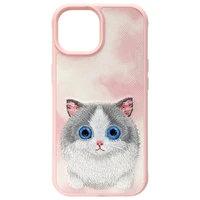 Nimmy Big Eyed Pet 2.0 Katės dėklas iPhone 15 – rožinis