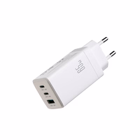 Joyroom JR-TG10 65W GaN 2x USB-C + USB-A sieninis įkroviklis su 100W USB-C - USB-C 1.2m laidu - baltas