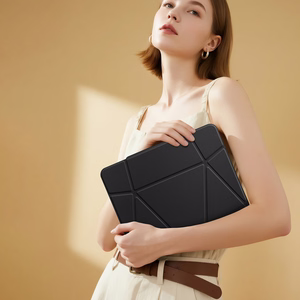 "Dux Ducis Vers iPad Pro 13" (2024/2025) dėklas su stovu ir "Apple Pencil" laikikliu - juodas