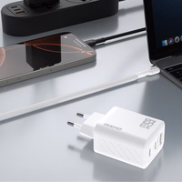 Dudao A29 65W GaN sieninis įkroviklis 2 x USB-C + 1 x USB-A - baltas