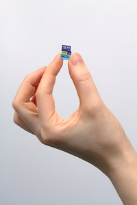 GOODRAM microSDXC 128GB V30 UHS I U3 RIVAL + adapteris