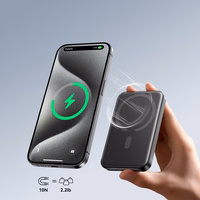 Mini magnetinė išorinė baterija Joyroom JR-W020 5000mAh USB-A USB-C 20W (juoda) + USB-C / USB-C laidas