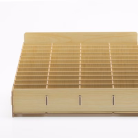 Medinė laikymo dėžė 48 išmaniesiems telefonams