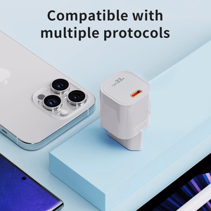 Rock sieninis įkroviklis T88 Sugar Cube Series GaN - Type C - QC 3.0 PD 33W 3A baltas