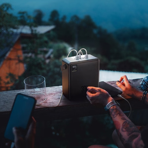 Внешний аккумулятор Wozinsky W8-B 100000mAh 30W, 2xUSB-A, 2xUSB-C, с фонариком, черный