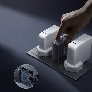 GaN įkroviklis JK Joyroom JR-TCG05UK 140W 3x USB-C USB-A + USB-C / USB-C kabelis 240W 1,2 m
