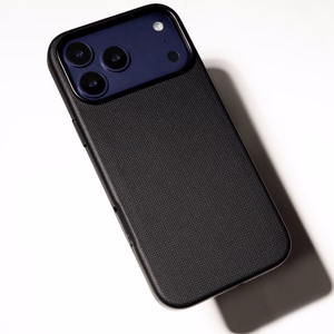 Juodas „Etteri Elegant Mag“ dėklas su „MagSafe“ – „Apple iPhone 17 Pro Max“ ir „iPhone 18 Pro Max“ modeliams