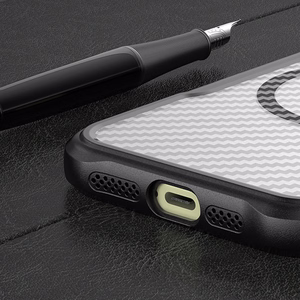 Defender Carbon Mag dėklas for iPhone 17 6,3" juodas