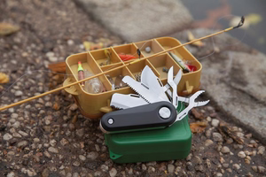 Quirky Switch V2 daugiafunkcis kišeninis peilis su 16 funkcijų