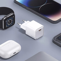 USAMS Tinklo įkroviklis 1xUSB-C PD20W PD3.0 Fast Charging US-CC183 + laidas USB-C/Lightning US-SJ610 baltas YX Series YXXLOGTC03