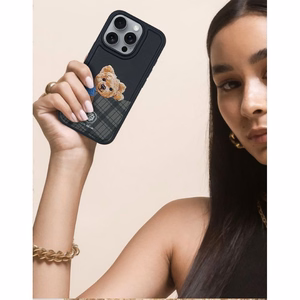 ZUCK BEAR DARREN IPHONE 16 JUODAS