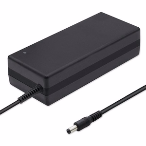Qoltec 50760 – elektrinio dviračio akumuliatoriaus įkroviklis, 36 V / 42 V, 2 A, 5.5×2.1 mm jungtis