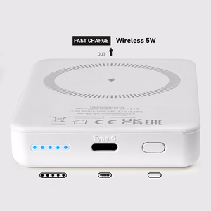 Išorinė baterija SBS TEBB5000MAG1CW 5000 mAh USB-C, suderinama su MagSafe - balta