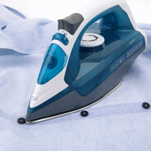 BLACK+DECKER BXIR2200E – garinis lygintuvas, 2200 W (ES9180070B)