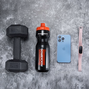 Rockbros 750 ml dviračio gertuvė - skaidri juoda su raudonu antgaliu
