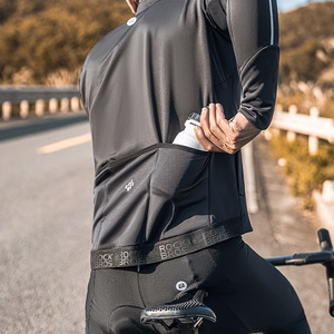 Rockbros rudeninė/žieminė dviratininko striukė ilgomis rankovėmis L - juoda