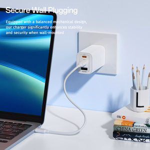 Rock Sieninis įkroviklis Ice2Cube GaN - USB + 2xType C - PD 65W 3A baltas